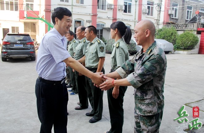 �ܶ����ʶ�ο��פ���ٱ�